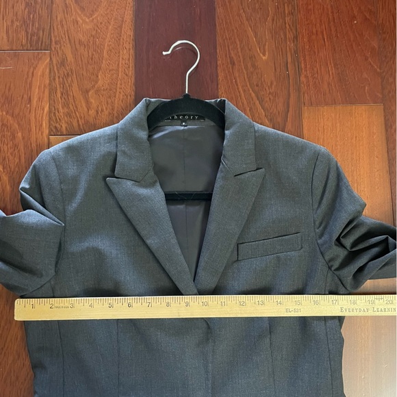 Theory Wool Blend 1 Button Blazer 3 Button Cuffs Lined Style 80001199 B18 Women - Picture 12 of 13